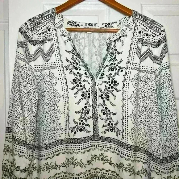 Rose + Olive Long Sleeve Blouse - Picture 2 of 6